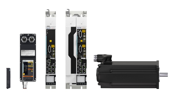 Pokazano różne produkty z rodziny ctrlX DRIVE: moduł serwo do zakresu bardzo niskiego napięcia, technologię serwonapędu bez obudowy, modułowy serwonapęd i serwosilnik.