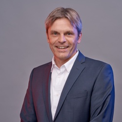 Portraitansicht von Frank Kaufmann, Game Changer ctrlX DRIVE