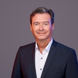 Portrait view of Ad Scheepers, Game Changer Semicon & Electronics